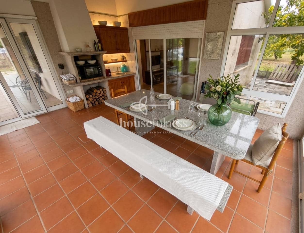 Casa de 2 habitaciones en Ribadumia en venta con piscina garaje - 300.000 € (Ref: 9845059)