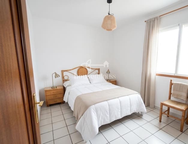 Casa de 2 habitaciones en Ribadumia en venta con piscina garaje - 300.000 € (Ref: 9845059)