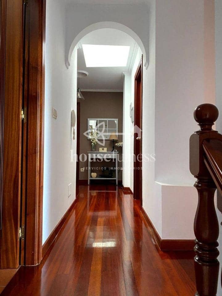 4 soverom Penthouse til salgs i Naron med garasje - € 199 000 (Ref: 9880628)