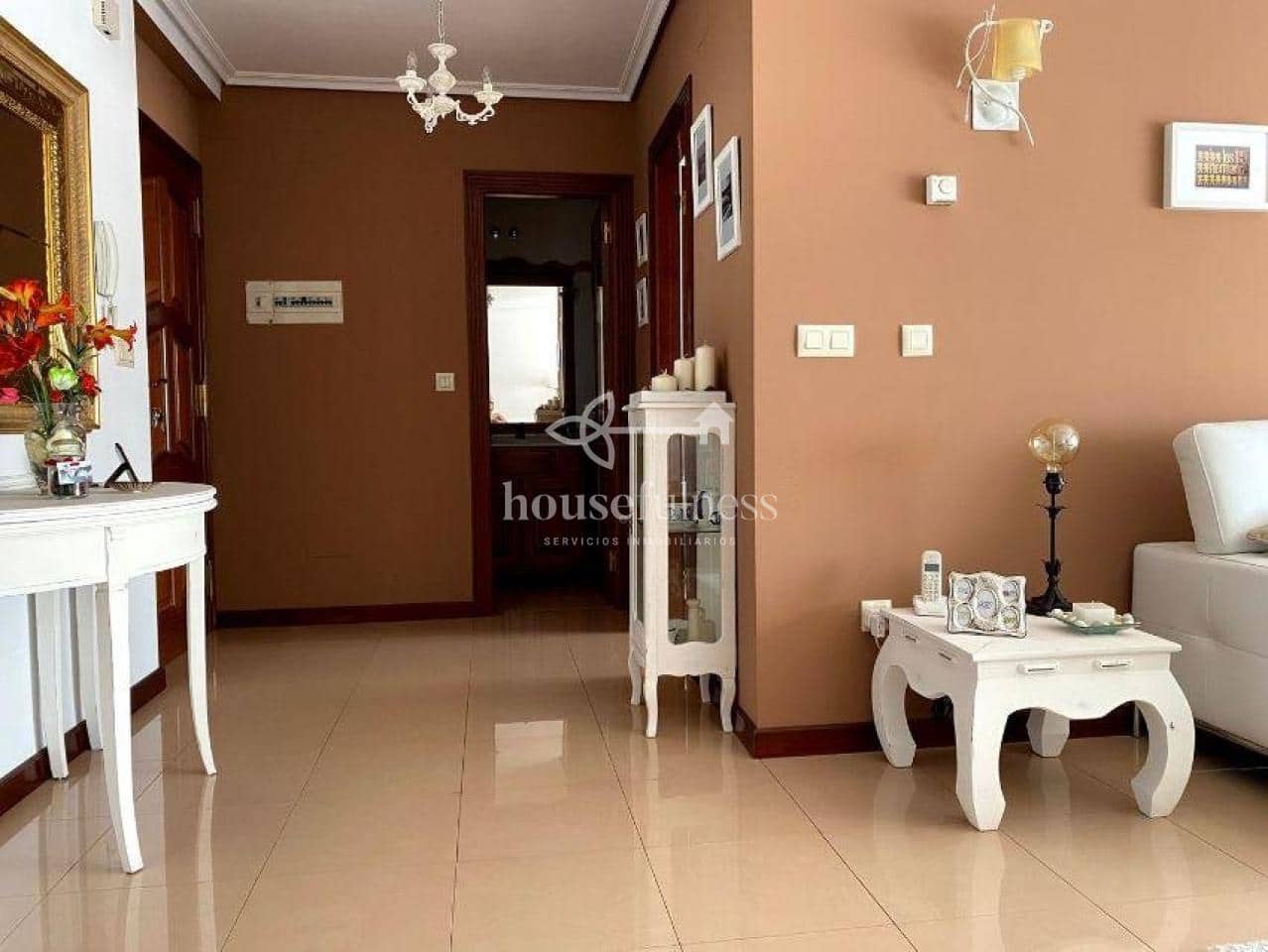 4 soverom Penthouse til salgs i Naron med garasje - € 199 000 (Ref: 9880628)