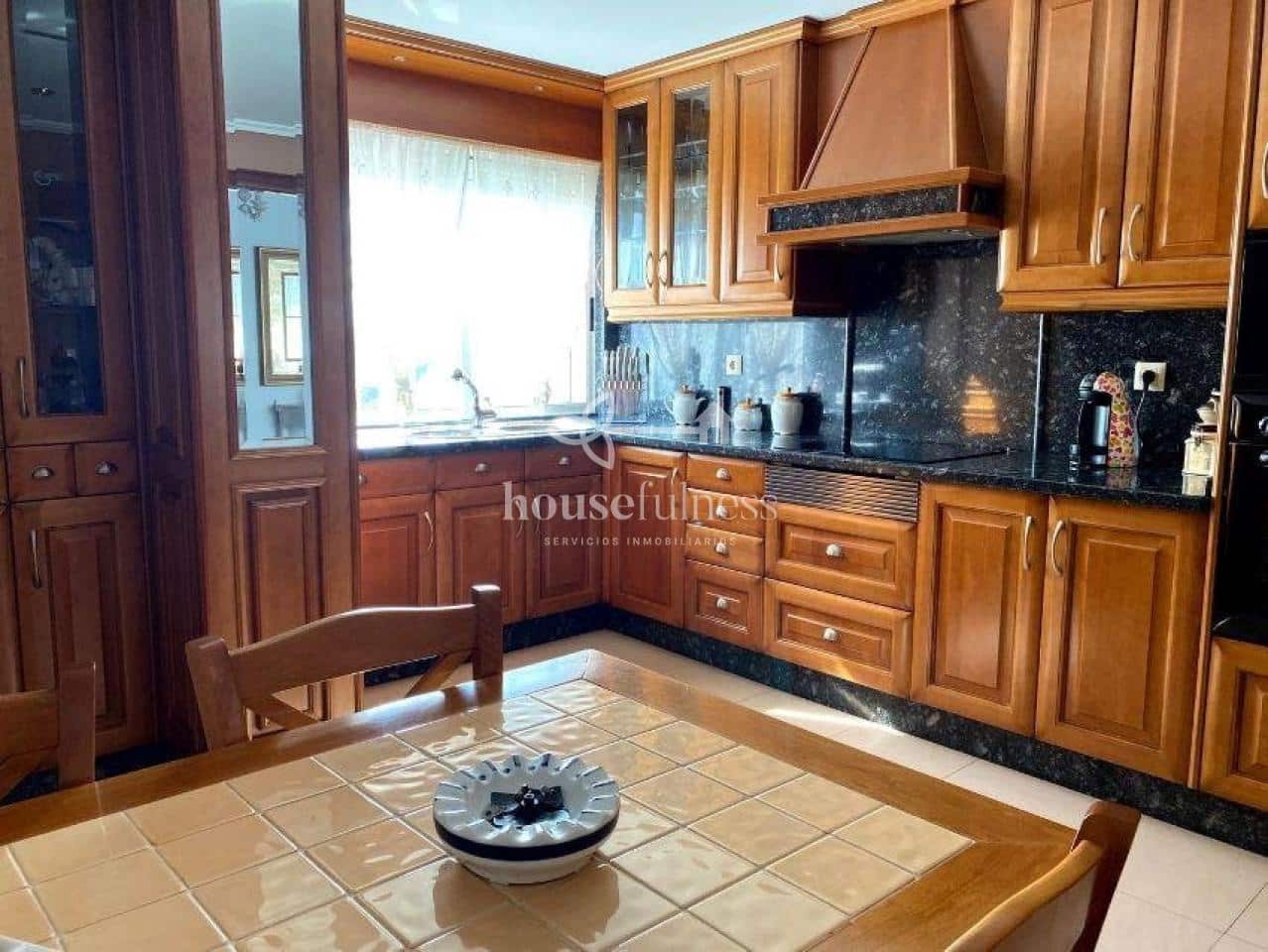 4 soverom Penthouse til salgs i Naron med garasje - € 199 000 (Ref: 9880628)