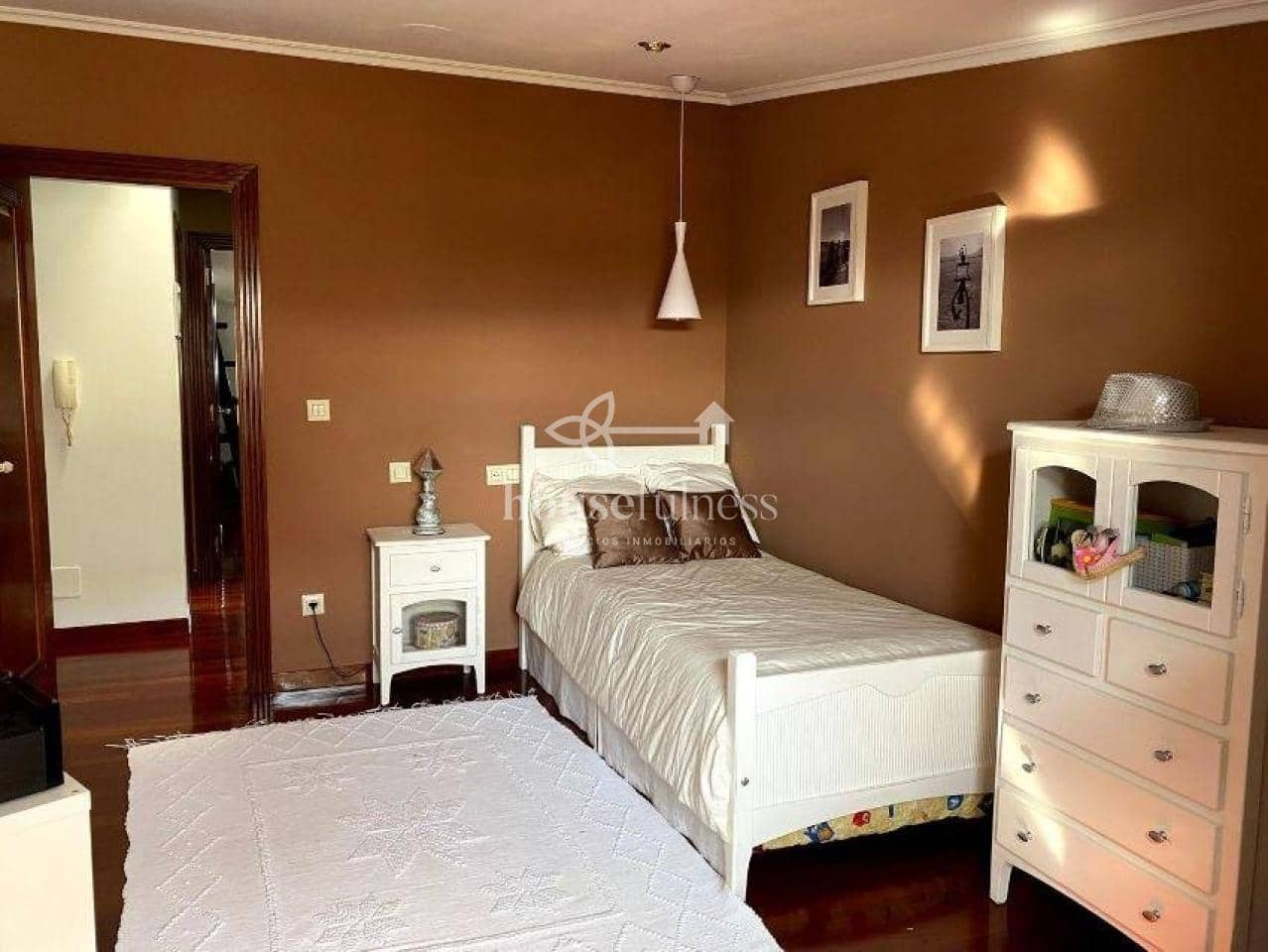 4 soverom Penthouse til salgs i Naron med garasje - € 199 000 (Ref: 9880628)