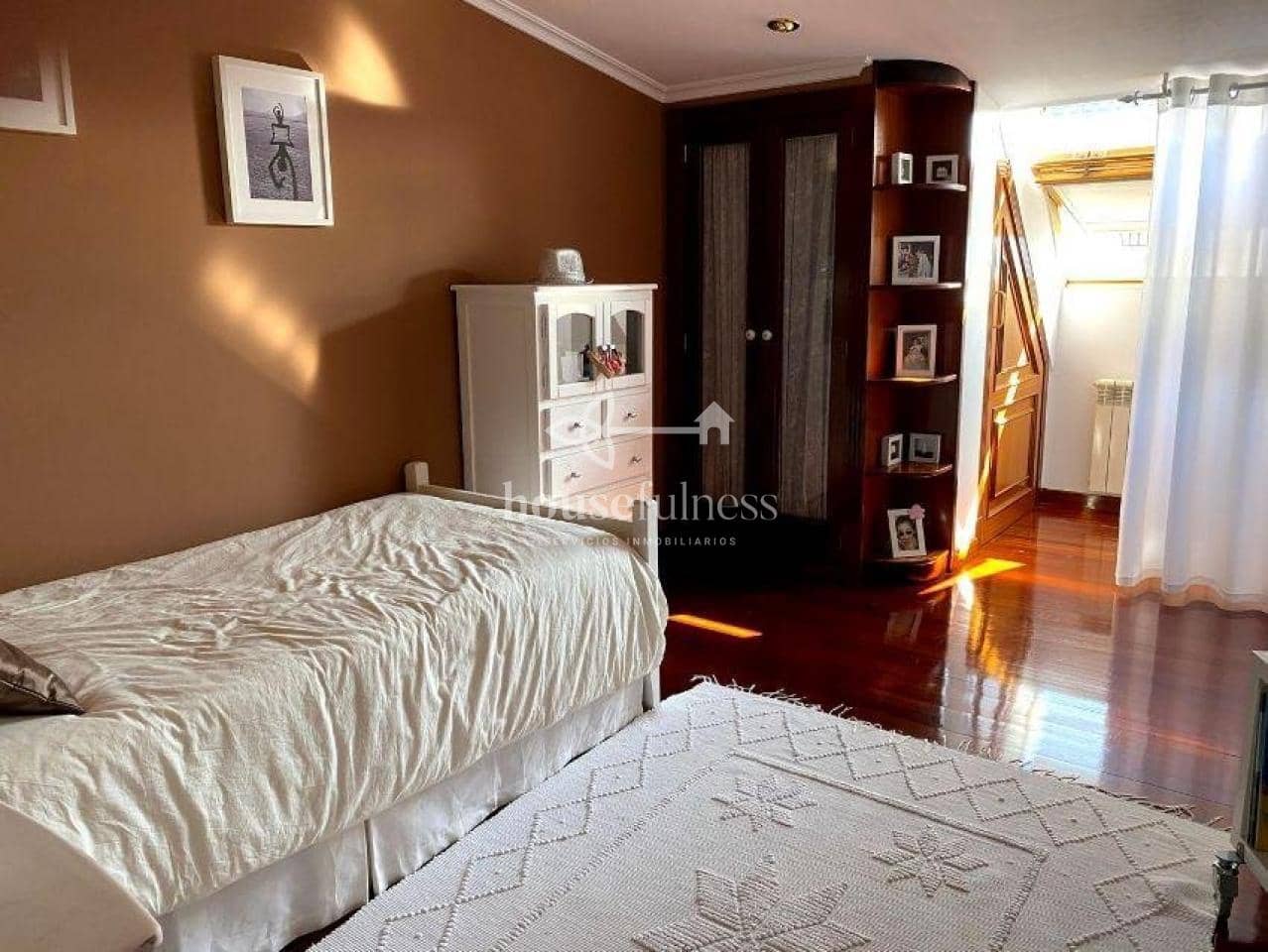 4 soverom Penthouse til salgs i Naron med garasje - € 199 000 (Ref: 9880628)