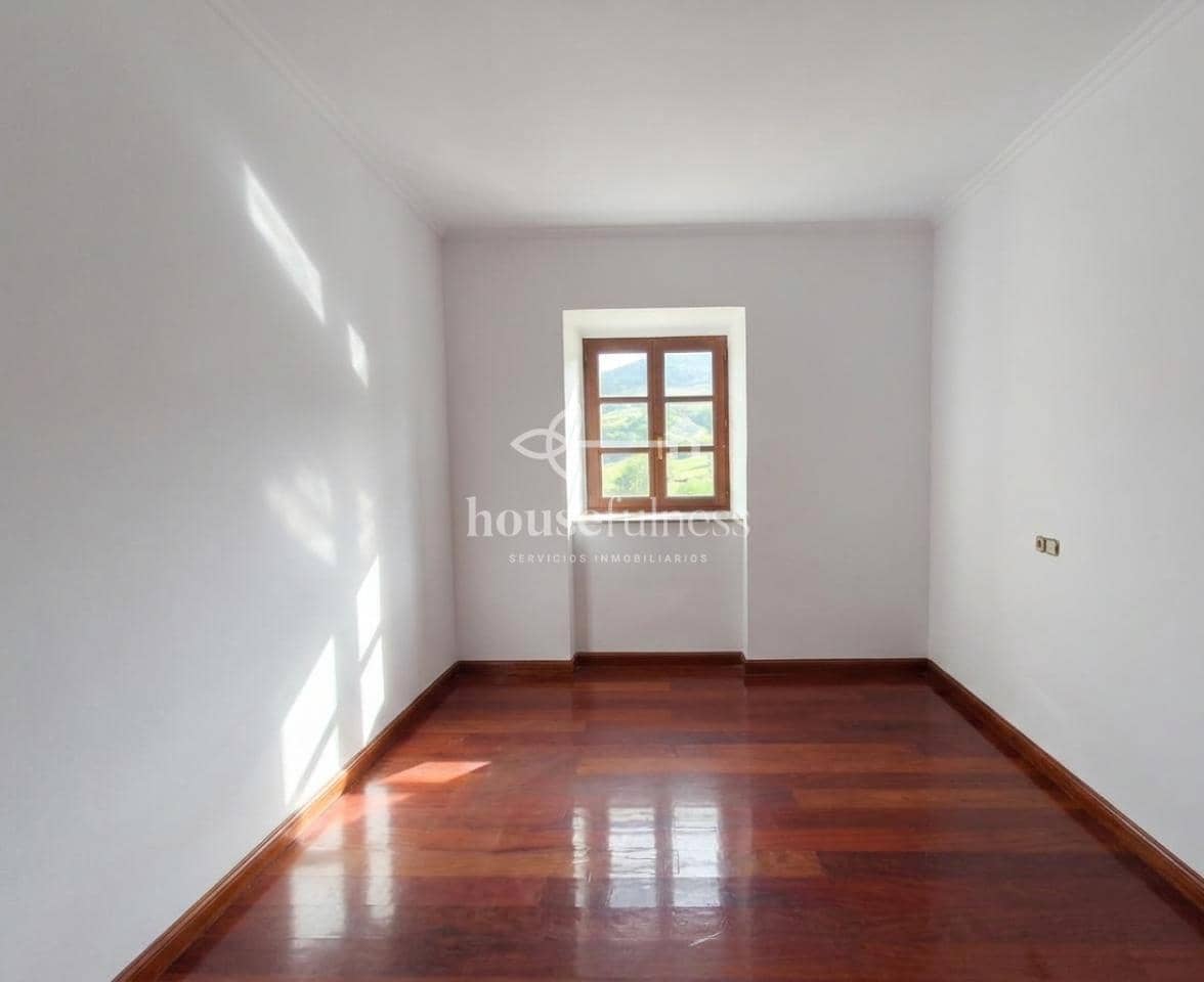 3 soveværelse Byhus til salg i Ferrol - € 299.000 (Ref: 9884060)