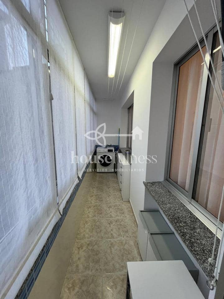 2 Zimmer Wohnung zu vermieten in Naron mit Garage - 600 € (Ref: 9891779)
