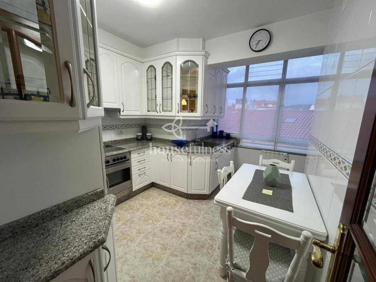 2 Zimmer Wohnung zu vermieten in Naron mit Garage - 600 € (Ref: 9891779)