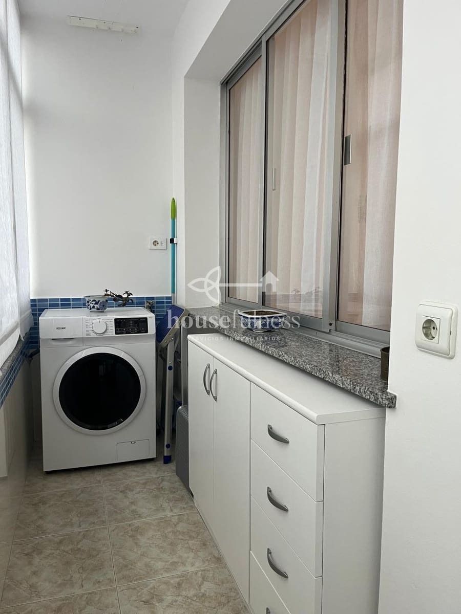 2 Zimmer Wohnung zu vermieten in Naron mit Garage - 600 € (Ref: 9891779)