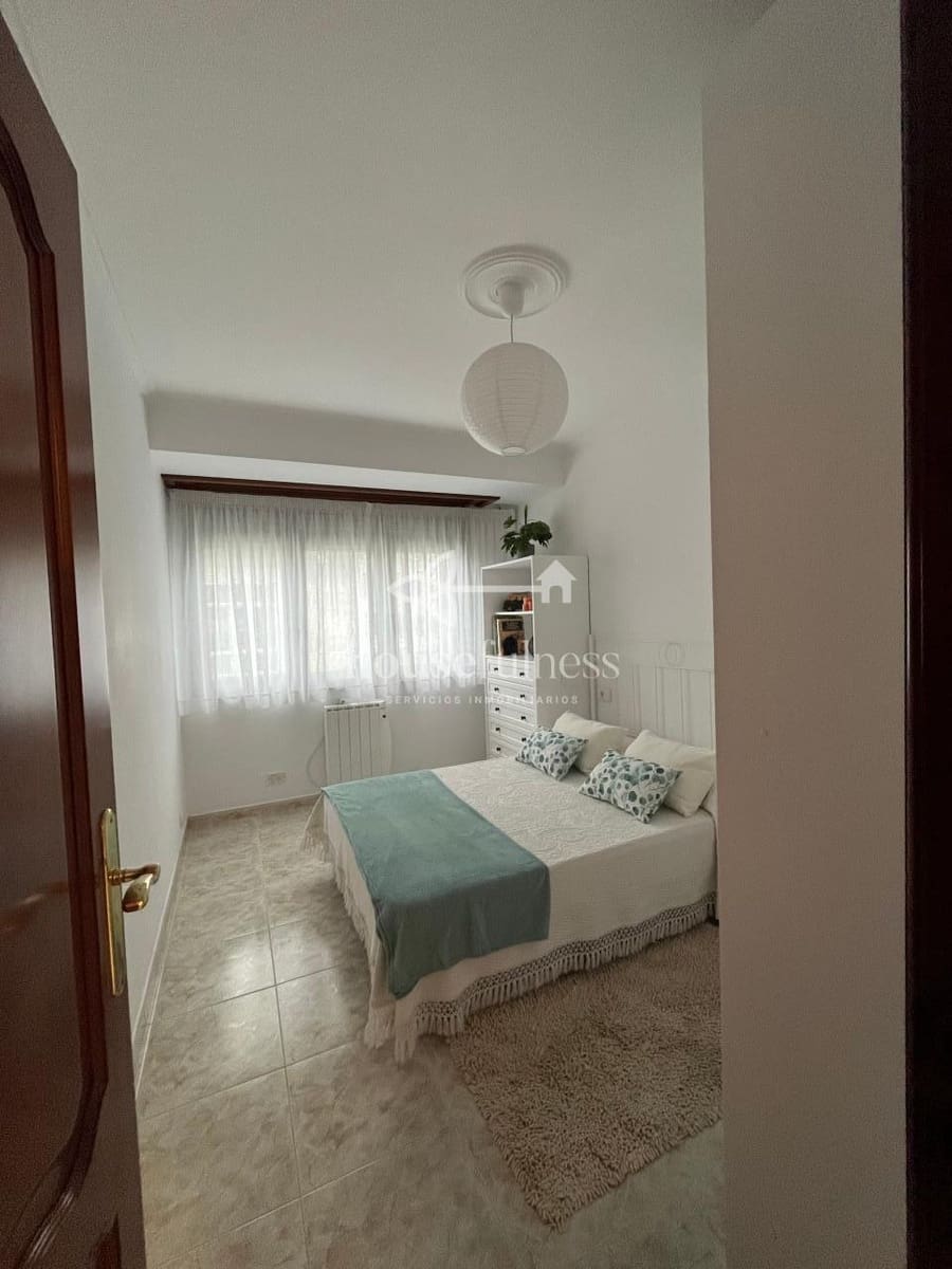 2 Zimmer Wohnung zu vermieten in Naron mit Garage - 600 € (Ref: 9891779)
