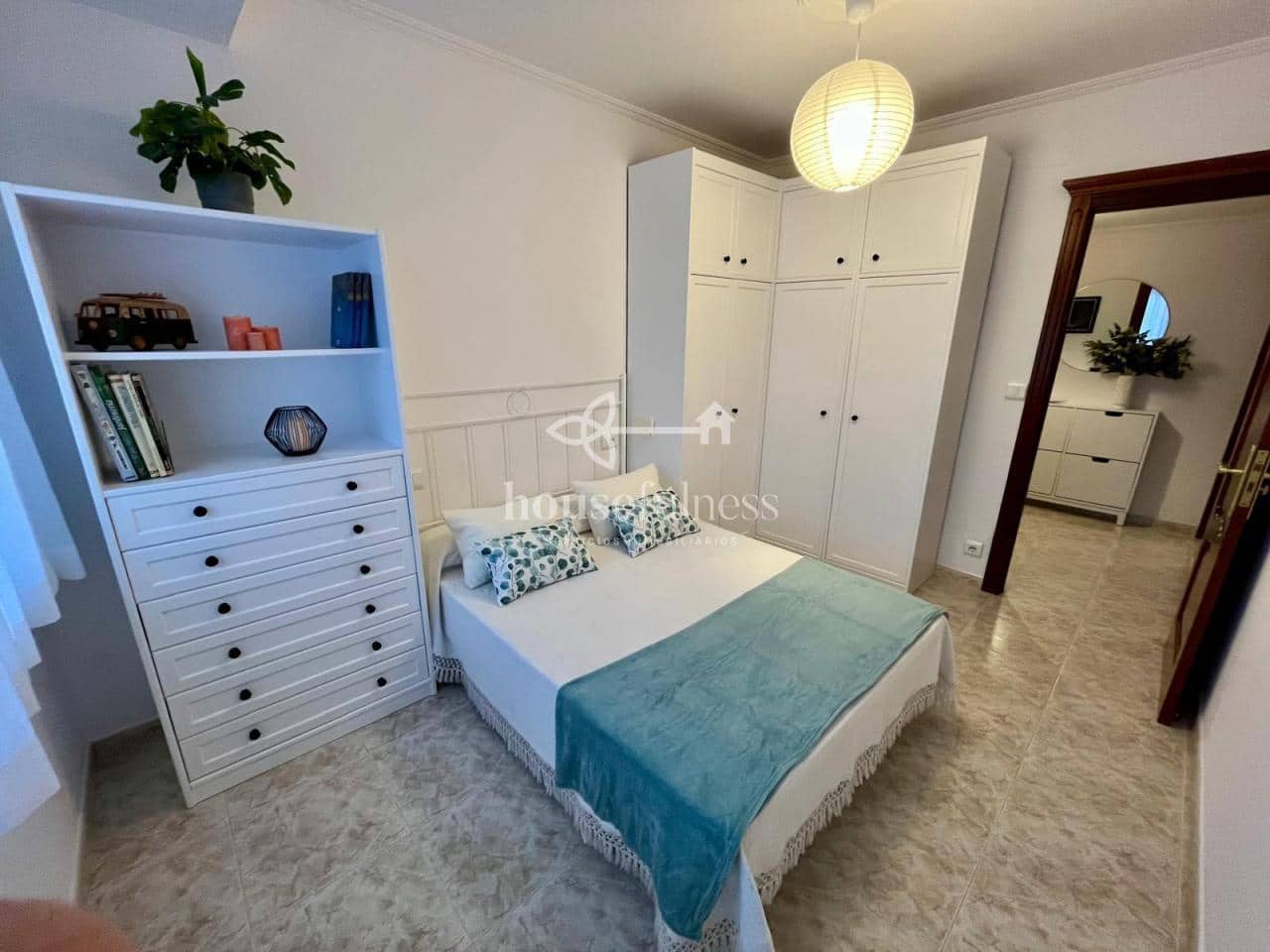 2 Zimmer Wohnung zu vermieten in Naron mit Garage - 600 € (Ref: 9891779)