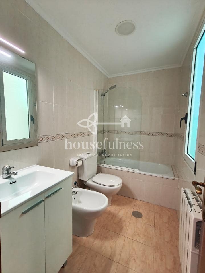 Piso de 3 habitaciones en Ferrol en venta - 137.000 € (Ref: 9896187)