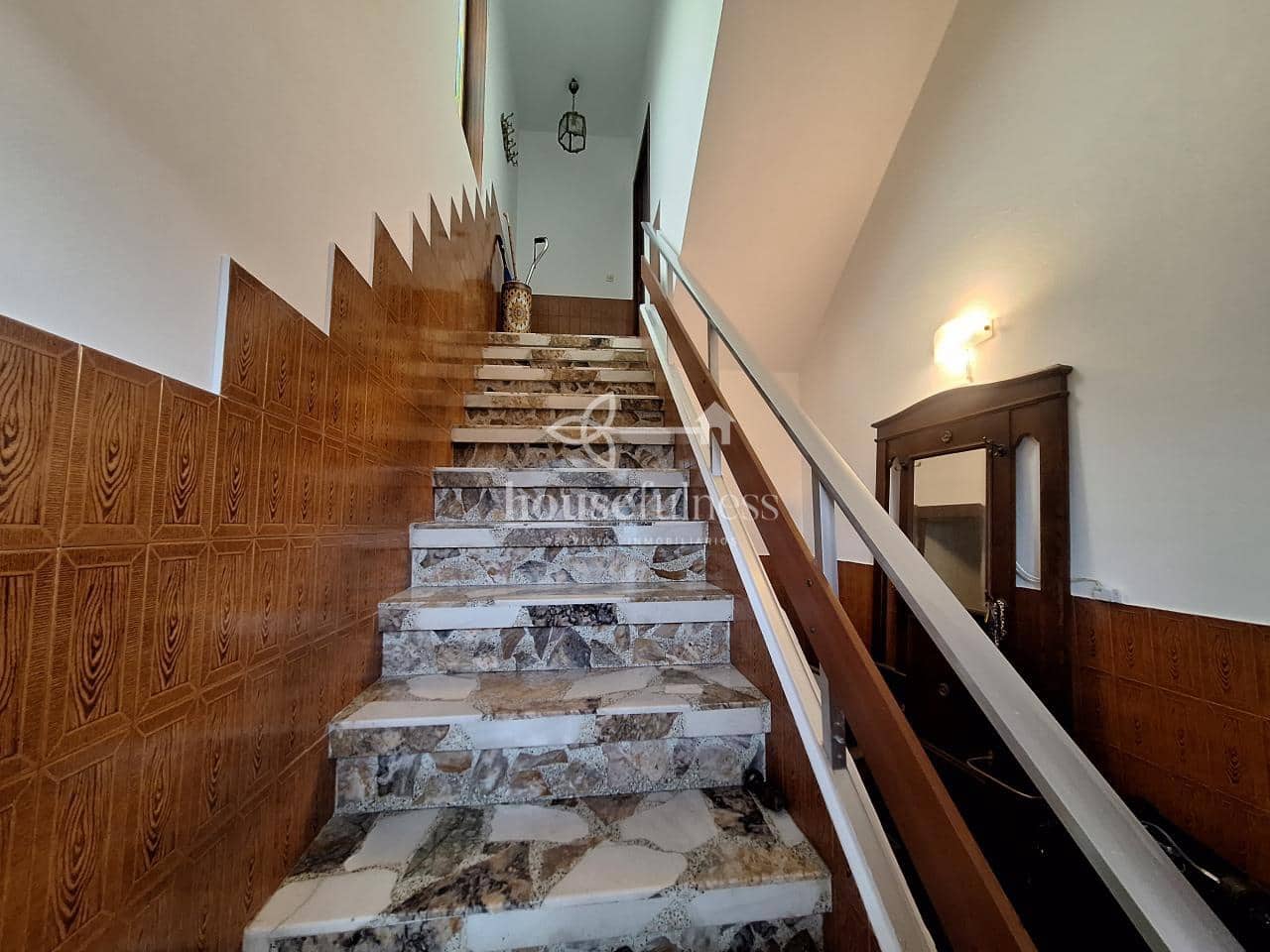 Chalet de 6 habitaciones en Narón en venta con garaje - 465.000 € (Ref: 9898942)