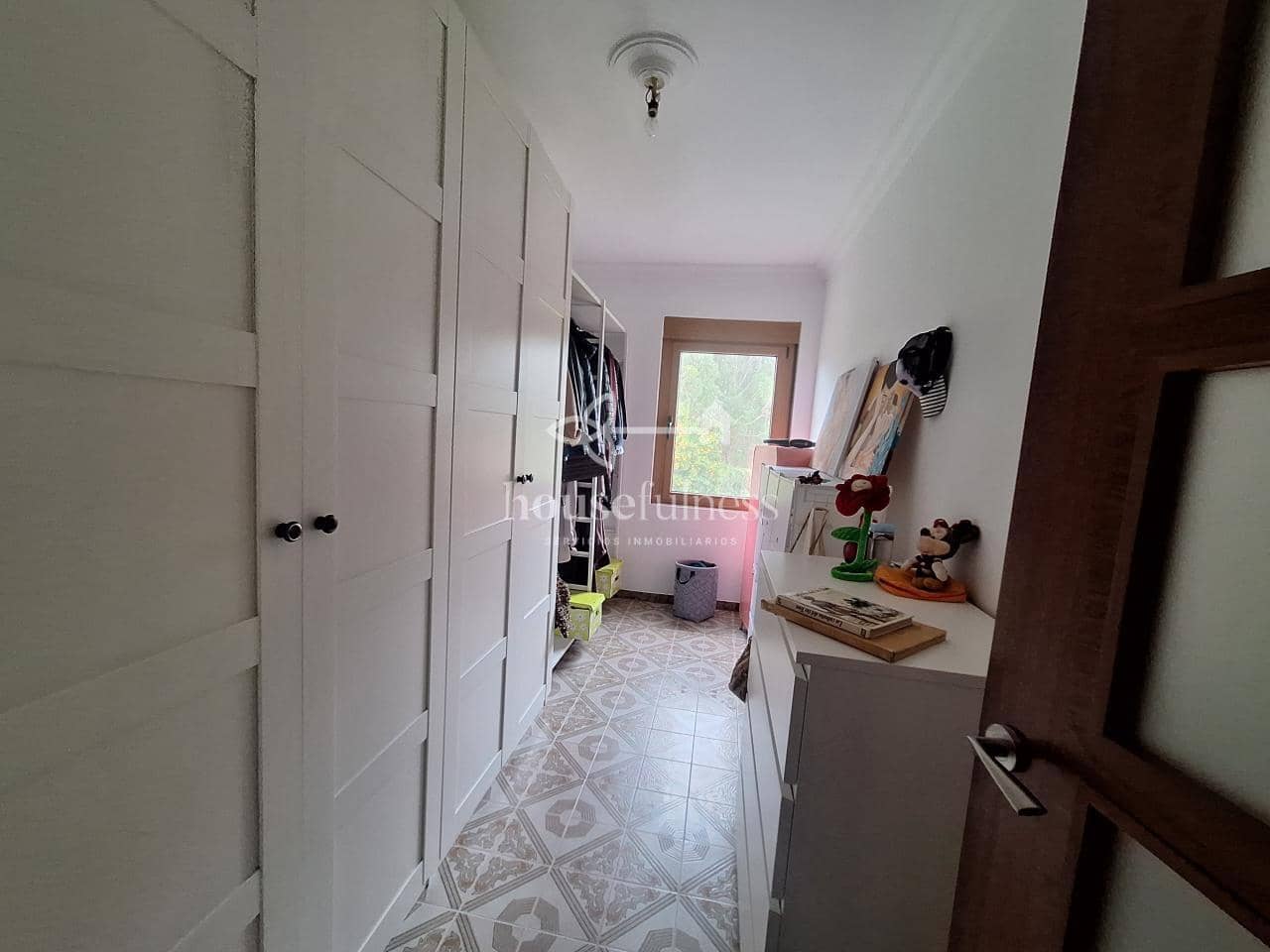 Chalet de 6 habitaciones en Narón en venta con garaje - 465.000 € (Ref: 9898942)