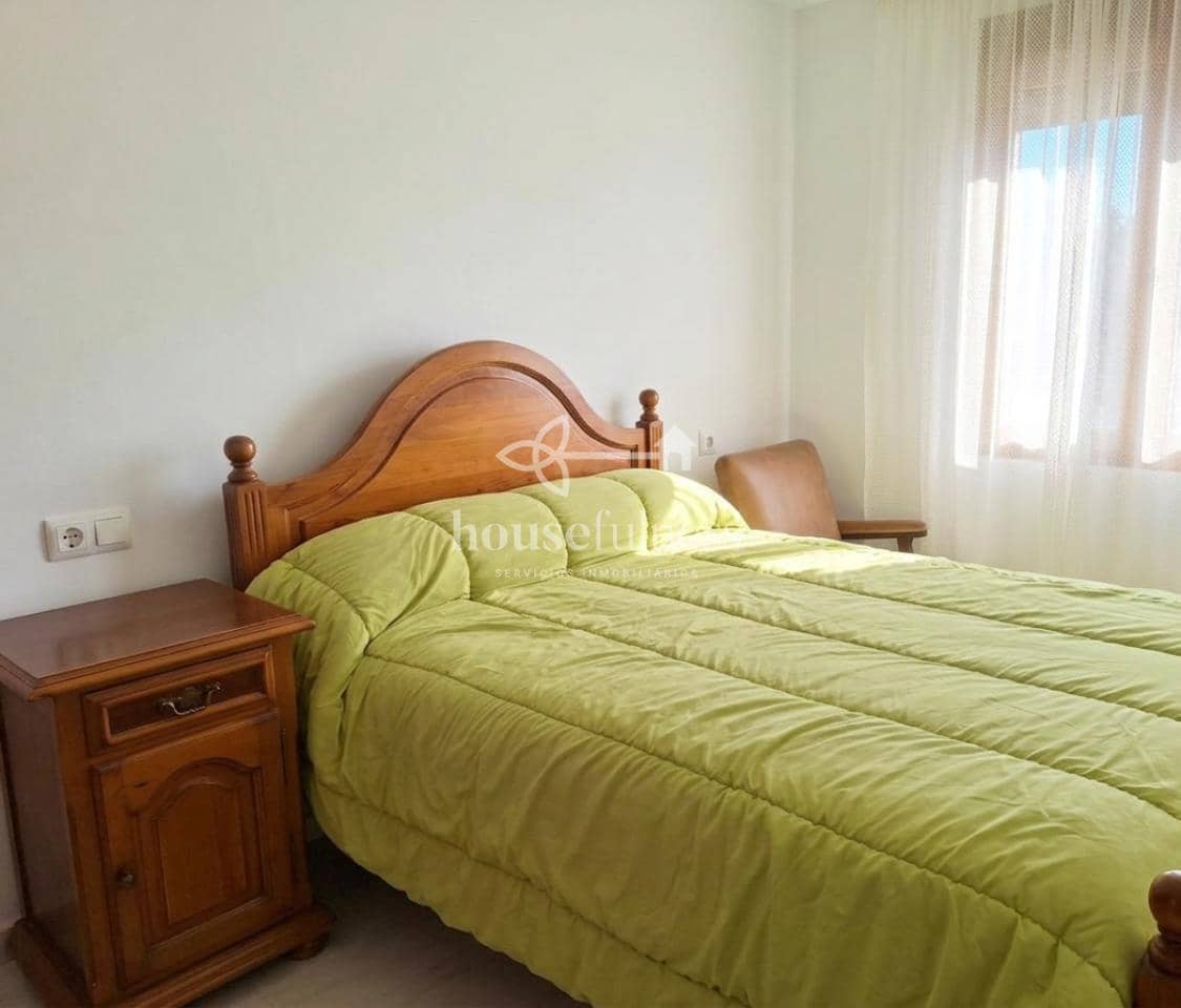 6 bedroom Villa for sale in Naron with garage - € 465,000 (Ref: 9898942)