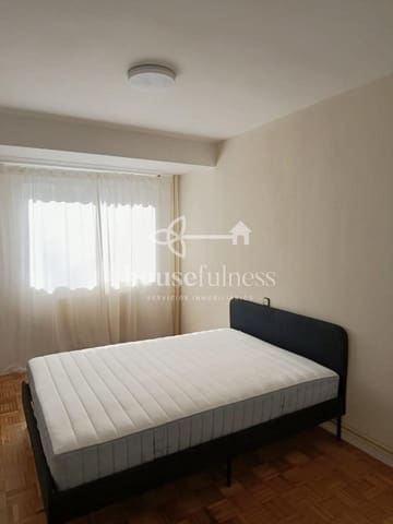 3 bedroom Flat for sale in Ferrol with garage - € 140,000 (Ref: 9903805)