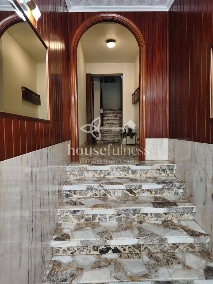 2 sovrum Lägenhet till salu i Ferrol - 95 000 € (Ref: 9907126)