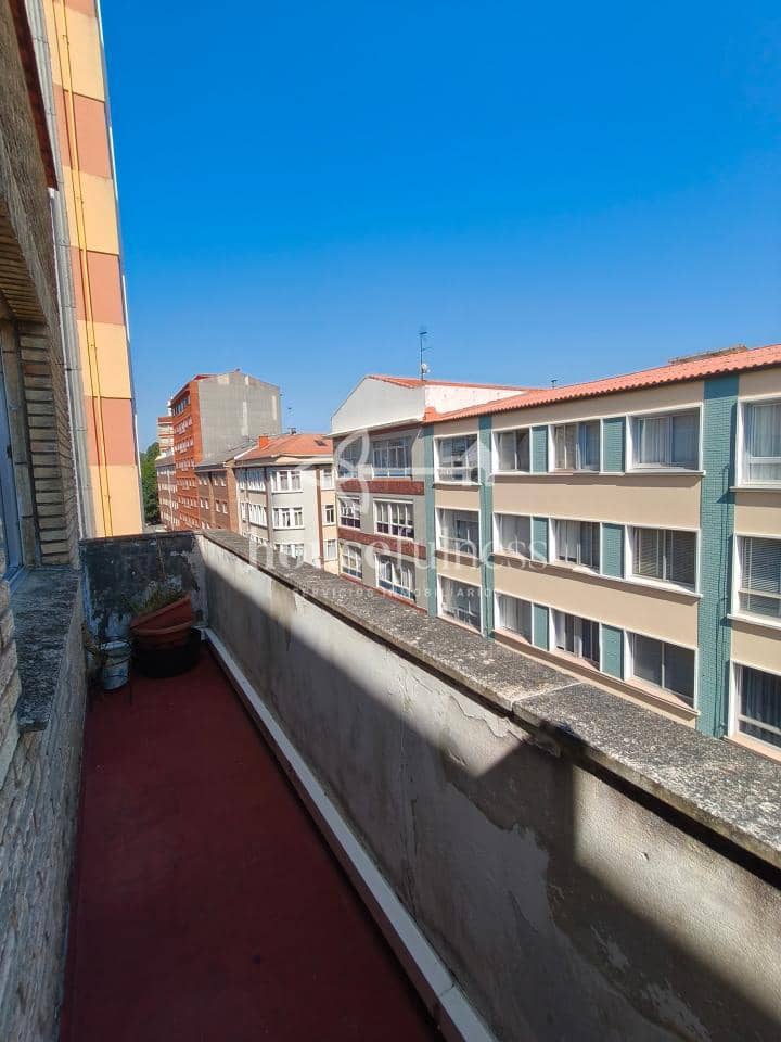 2 sovrum Lägenhet till salu i Ferrol - 95 000 € (Ref: 9907126)