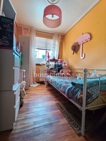 2 sovrum Lägenhet till salu i Ferrol - 95 000 € (Ref: 9907126)