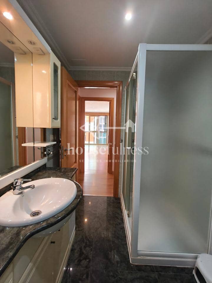 2 slaapkamer Flat te koop in Ferrol met garage - € 155.000 (Ref: 9907127)