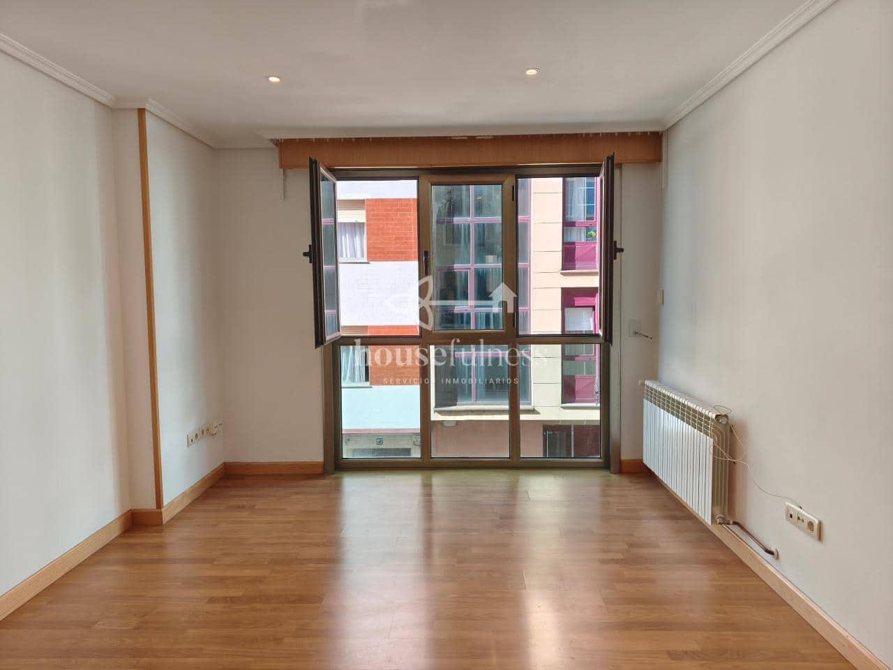 2 slaapkamer Flat te koop in Ferrol met garage - € 155.000 (Ref: 9907127)