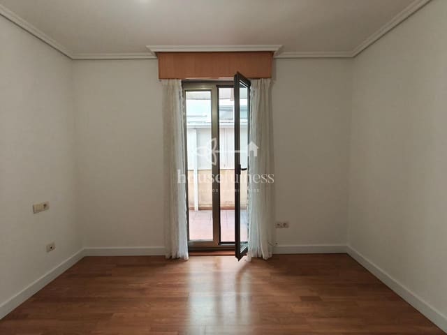 2 slaapkamer Flat te koop in Ferrol met garage - € 155.000 (Ref: 9907127)