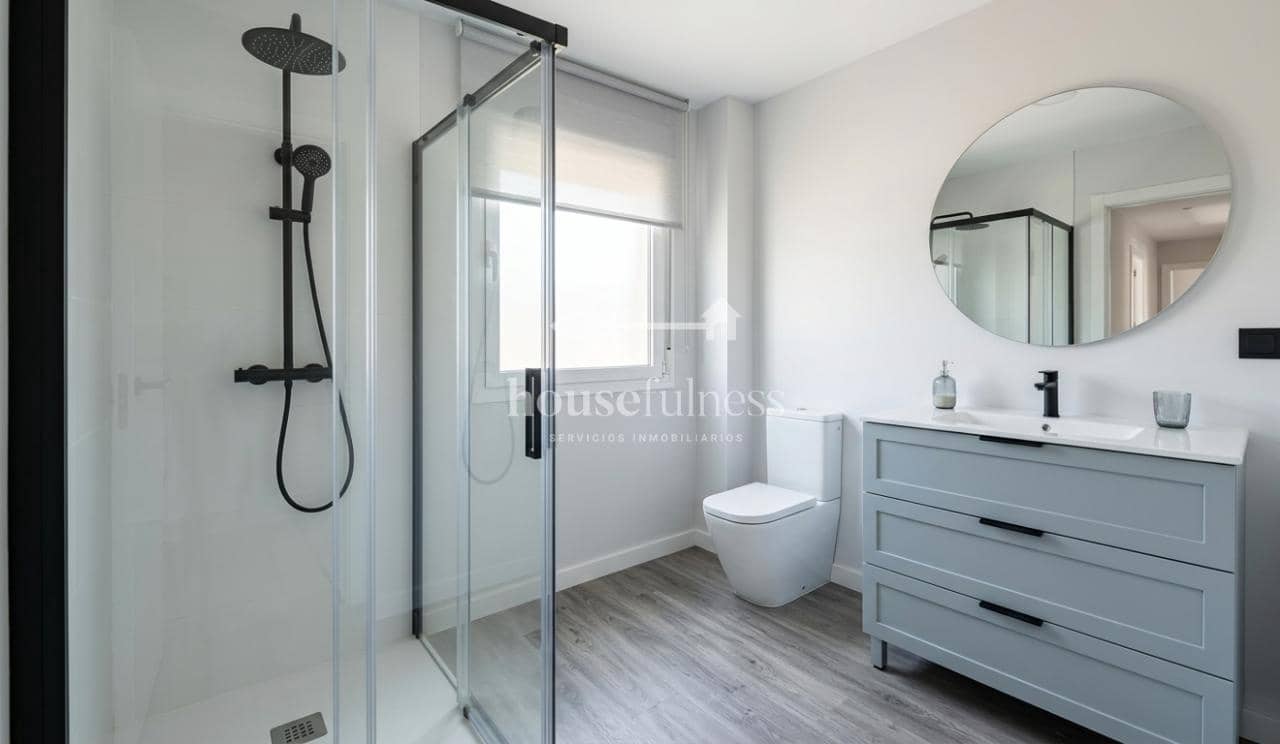 2 bedroom Flat for rent in Ferrol - € 2,400 (Ref: 9915290)