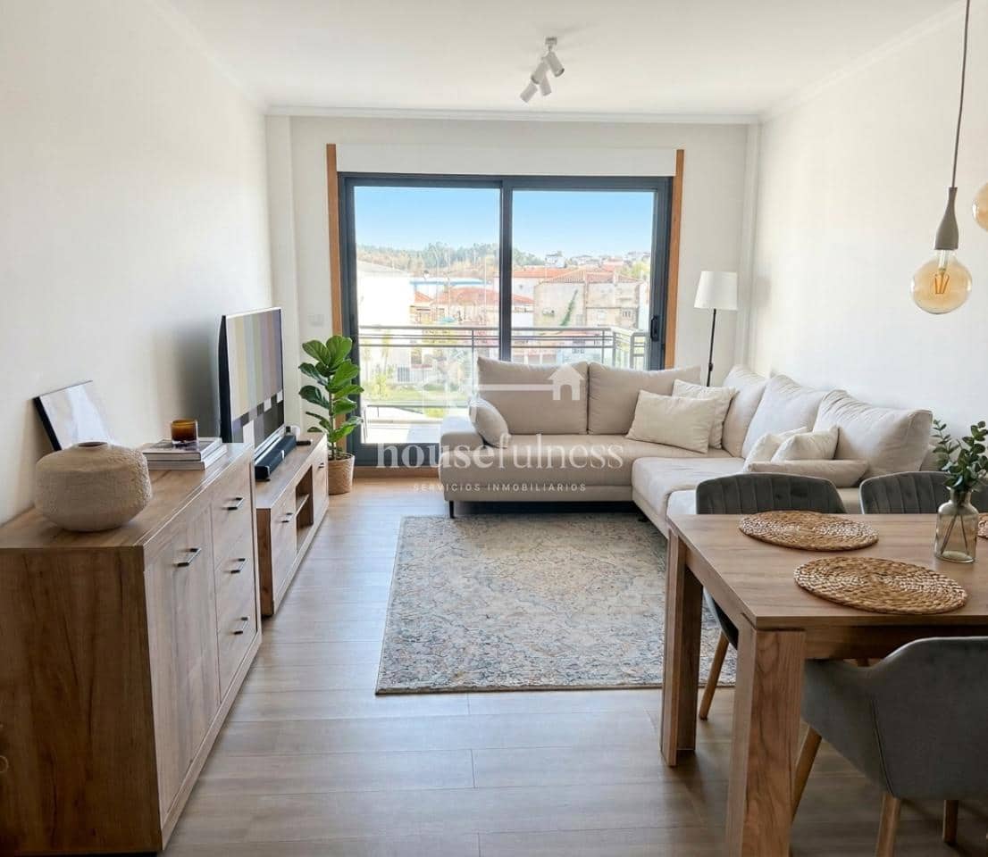 Piso de 2 habitaciones en Sanxenxo en venta con piscina garaje - 246.170 € (Ref: 9919812)