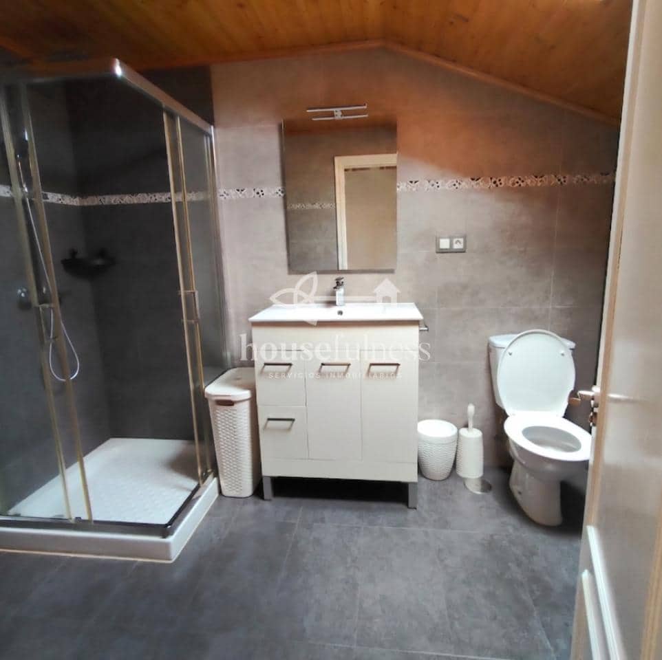 5 bedroom Townhouse for sale in Neda with garage - € 315,000 (Ref: 9921733)