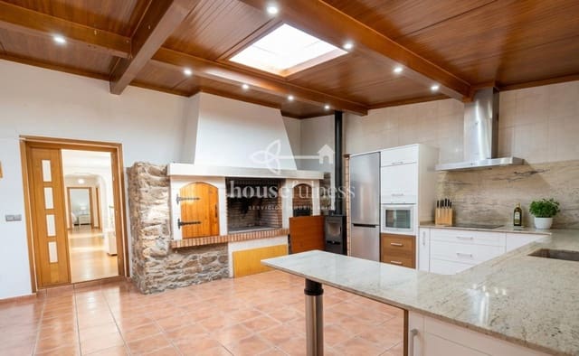 5 chambre Maison de Ville à vendre à Neda avec garage - 315 000 € (Ref: 9921733)