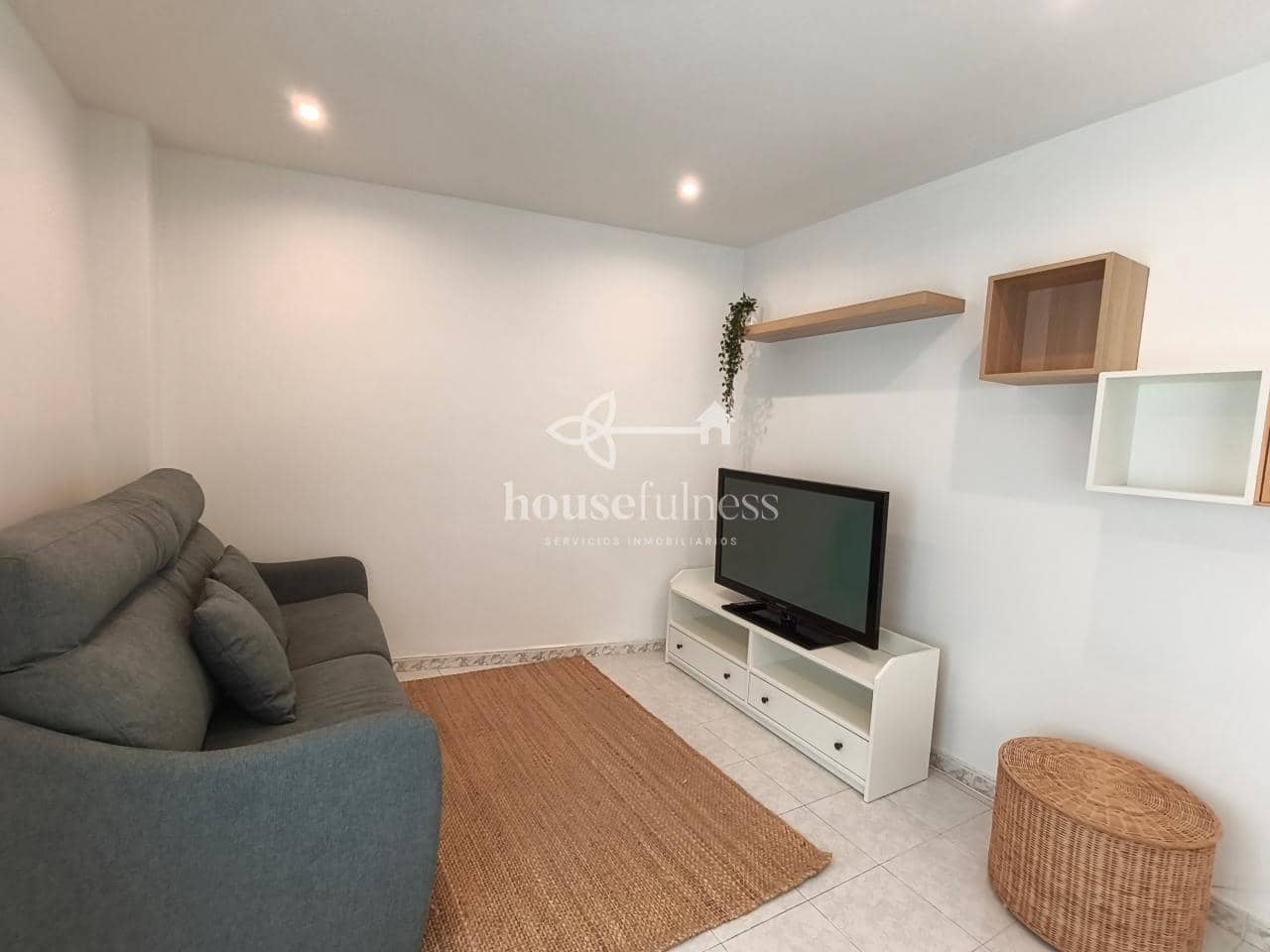 1 bedroom Flat for rent in Ferrol - € 700 (Ref: 9937526)