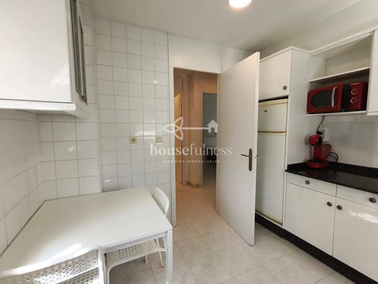 1 bedroom Flat for rent in Ferrol - € 700 (Ref: 9937526)