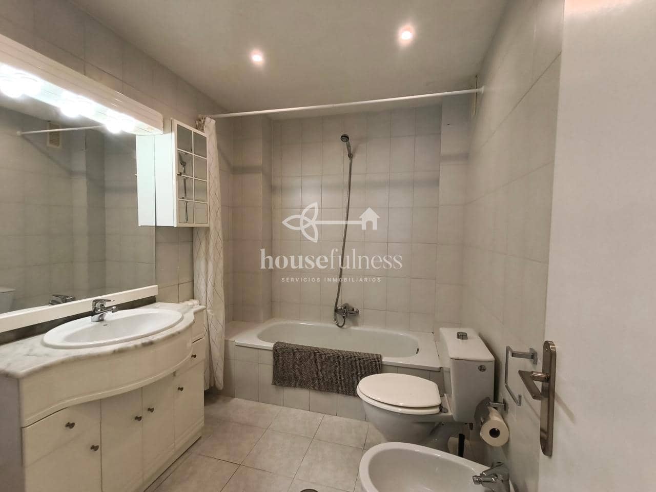 1 bedroom Flat for rent in Ferrol - € 700 (Ref: 9937526)