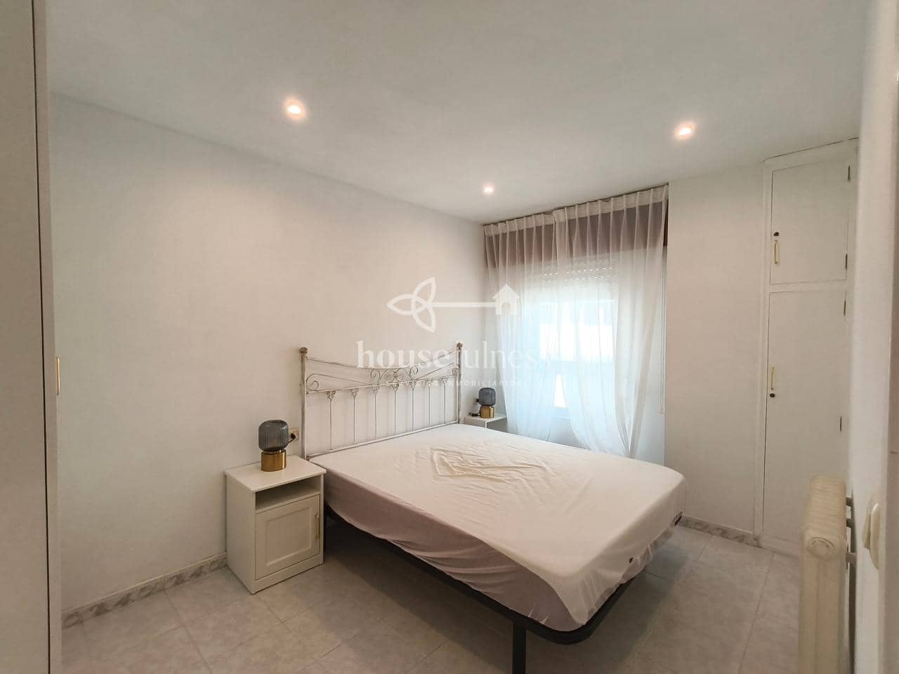 1 bedroom Flat for rent in Ferrol - € 700 (Ref: 9937526)