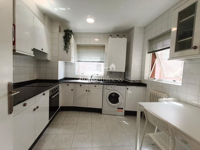 1 quarto Apartamento para arrendar em Ferrol - 700 € (Ref: 9937526)