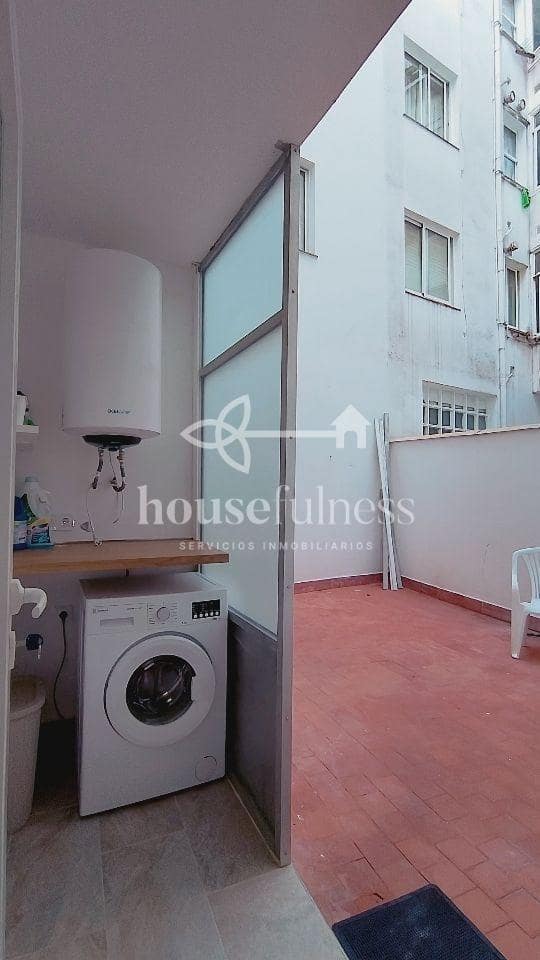 2 bedroom Flat for rent in Ferrol - € 900 (Ref: 9937527)