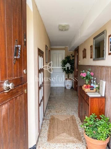 5 bedroom Finca/Country House for rent in Ferrol with pool garage - € 4,000 (Ref: 9939380)
