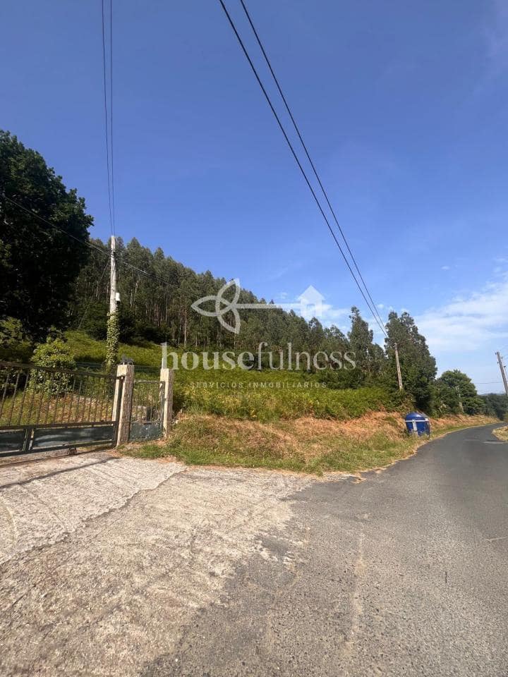 Ubebygd land til salgs i Naron - € 39 000 (Ref: 9941775)