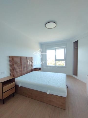 2 Zimmer Apartment zu vermieten in Ferrol mit Garage - 750 € (Ref: 9945021)