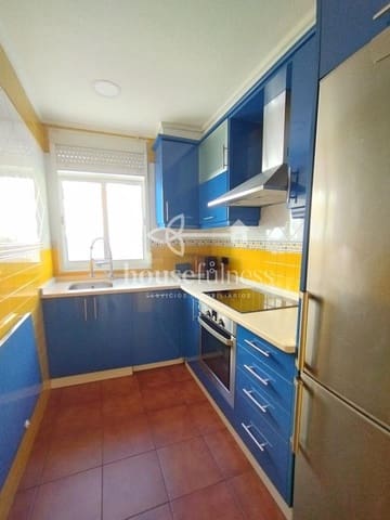3 slaapkamer Flat te huur in Narón - € 750 (Ref: 9947334)