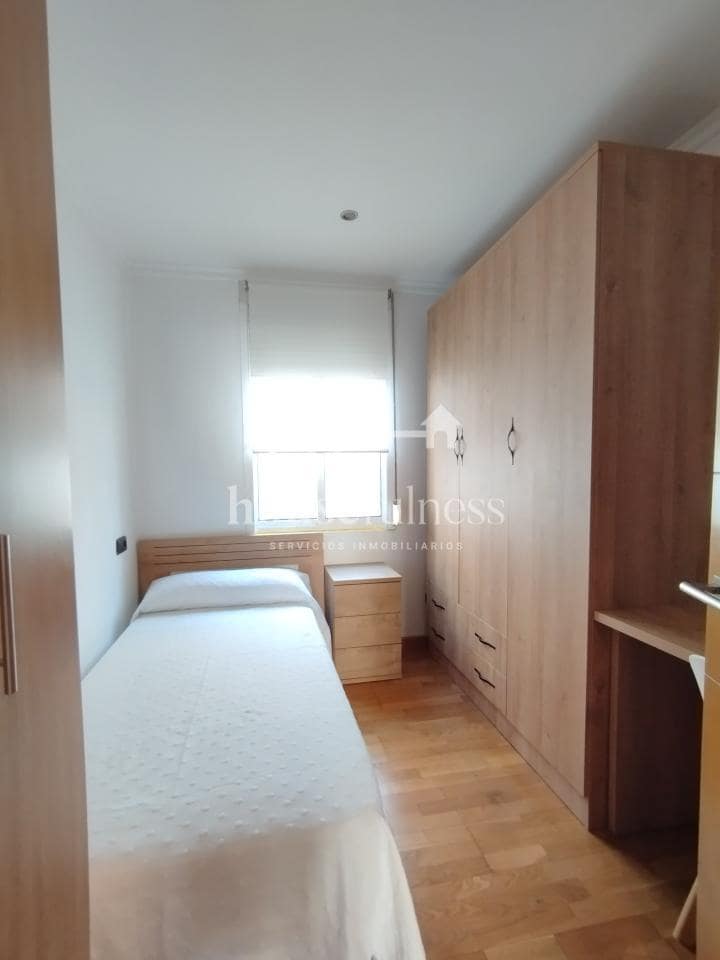 3 sypialnia Mieszkanie do wynajęcia w Naron - 750 € (Ref: 9947334)