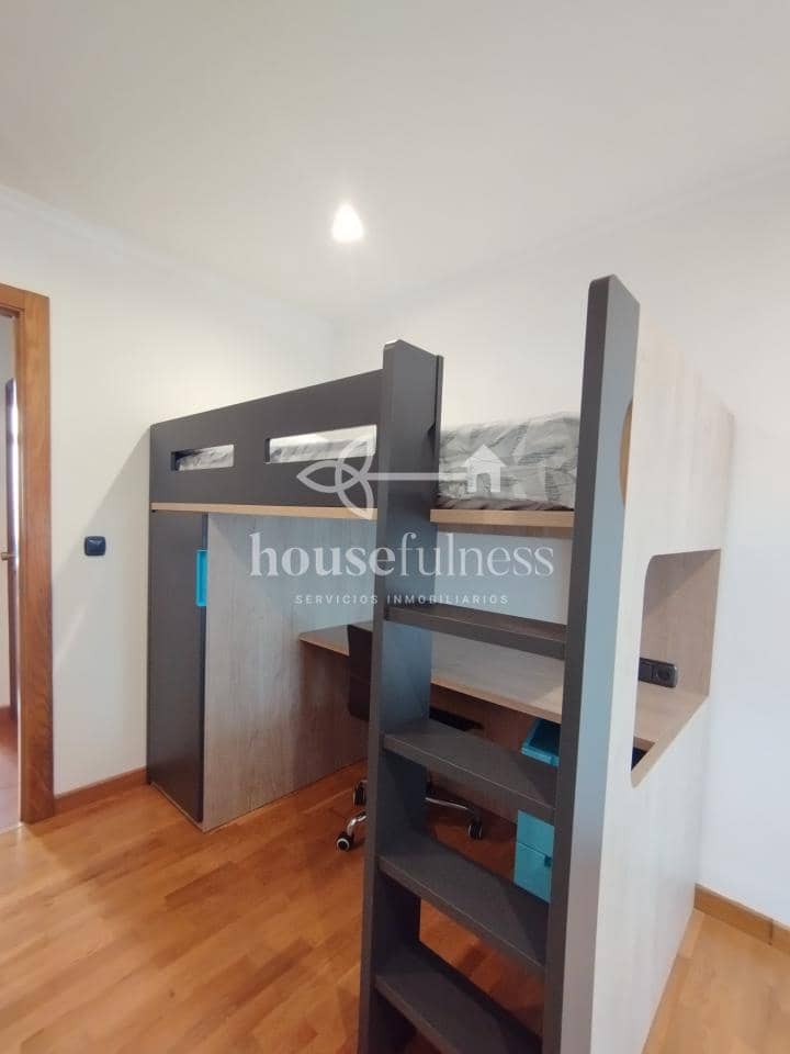 3 sypialnia Mieszkanie do wynajęcia w Naron - 750 € (Ref: 9947334)