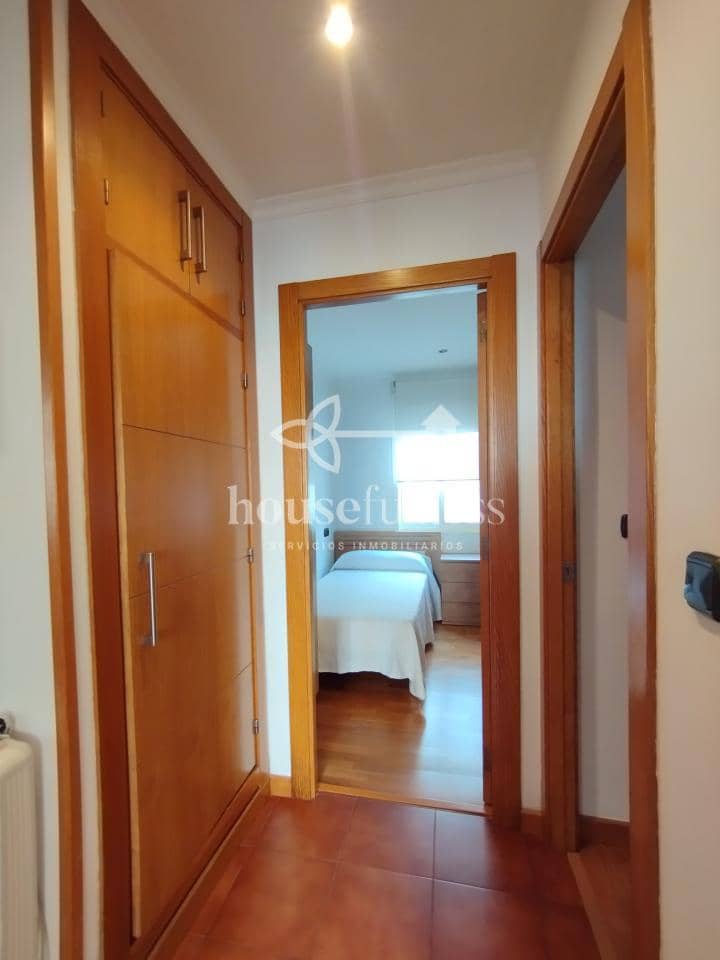 3 sypialnia Mieszkanie do wynajęcia w Naron - 750 € (Ref: 9947334)