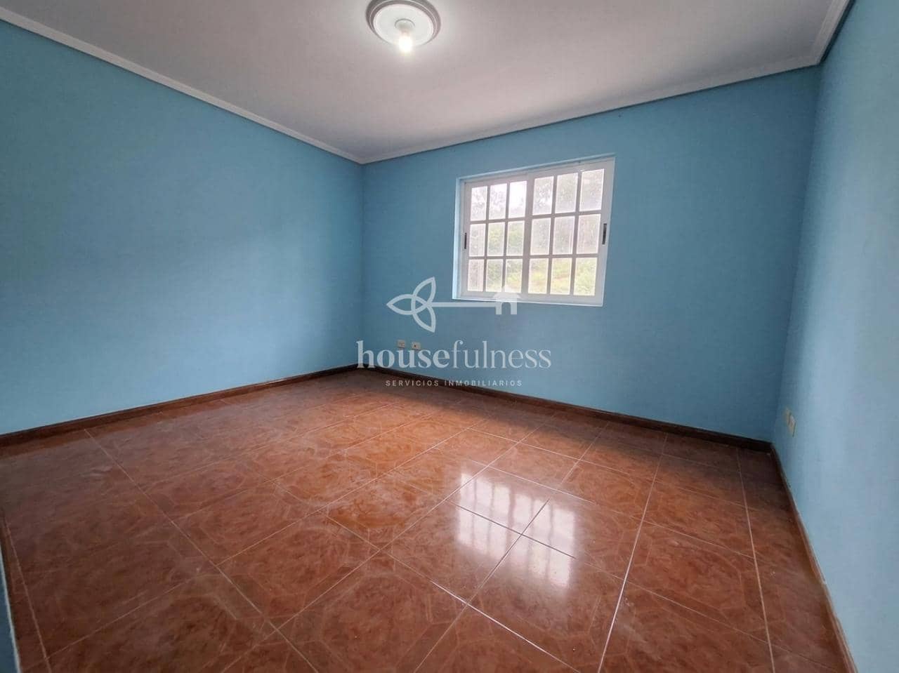 Casa de 5 habitaciones en Narón en venta con garaje - 135.000 € (Ref: 9966220)