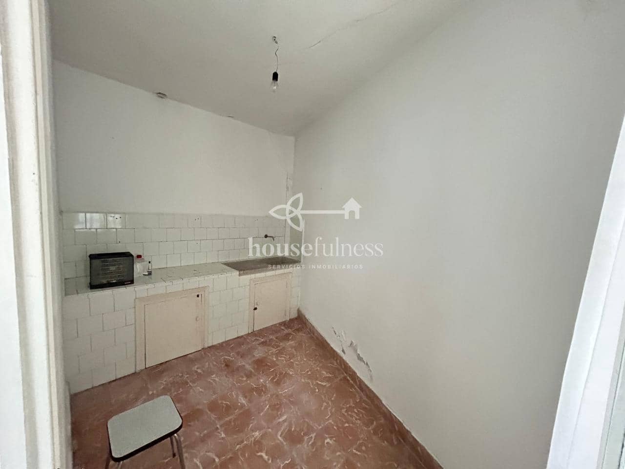 Commercieel te koop in Ferrol - € 55.000 (Ref: 9966221)