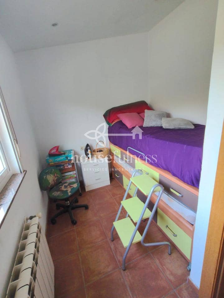 2 soveværelse Byhus til salg i San Sadurnino med swimmingpool - € 100.000 (Ref: 9969241)