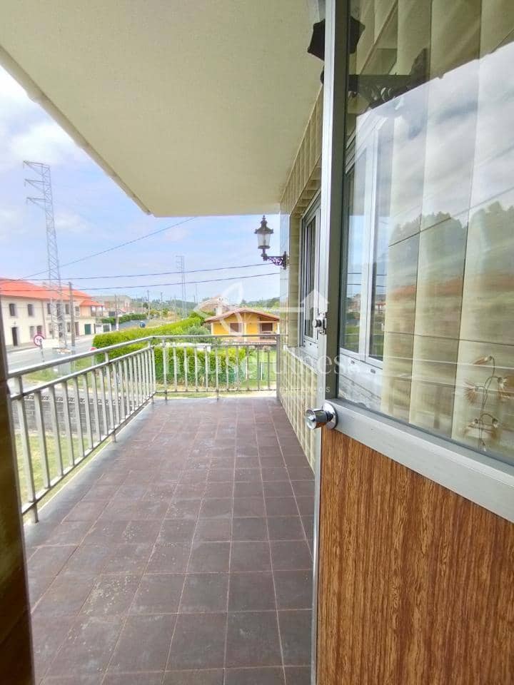7 soveværelse Byhus til salg i Naron med garage - € 370.000 (Ref: 9969242)