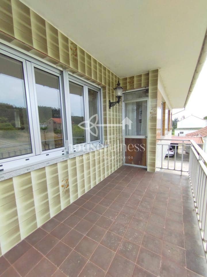 7 soveværelse Byhus til salg i Naron med garage - € 370.000 (Ref: 9969242)