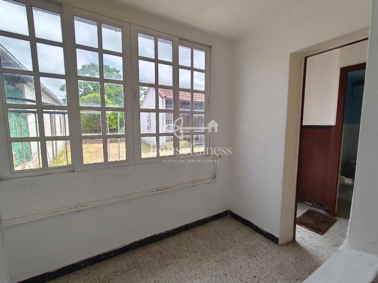 7 soveværelse Byhus til salg i Naron med garage - € 370.000 (Ref: 9969242)