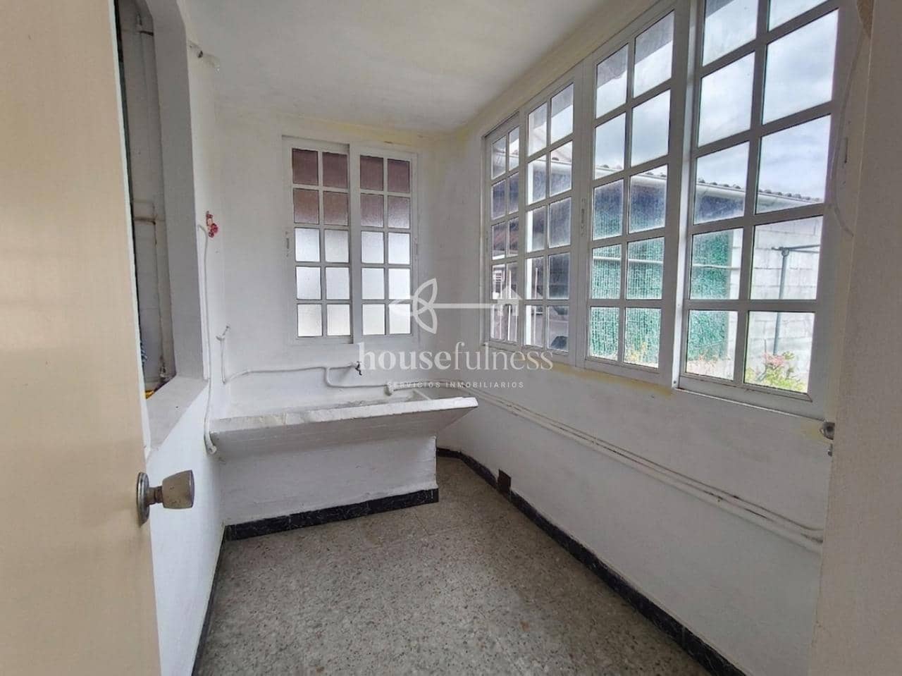 7 soveværelse Byhus til salg i Naron med garage - € 370.000 (Ref: 9969242)