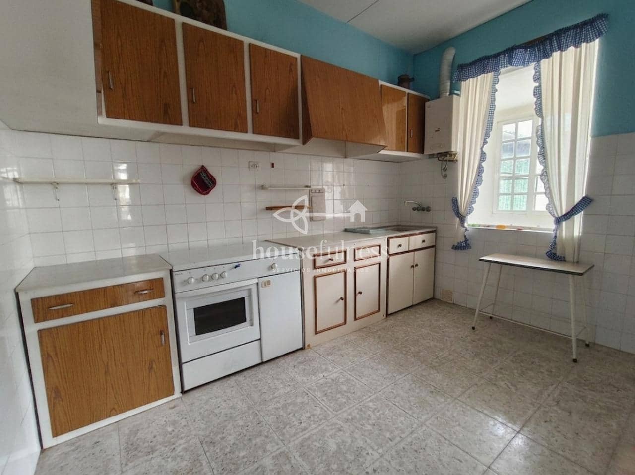 7 soveværelse Byhus til salg i Naron med garage - € 370.000 (Ref: 9969242)