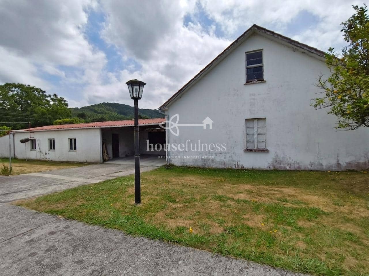 7 soveværelse Byhus til salg i Naron med garage - € 370.000 (Ref: 9969242)
